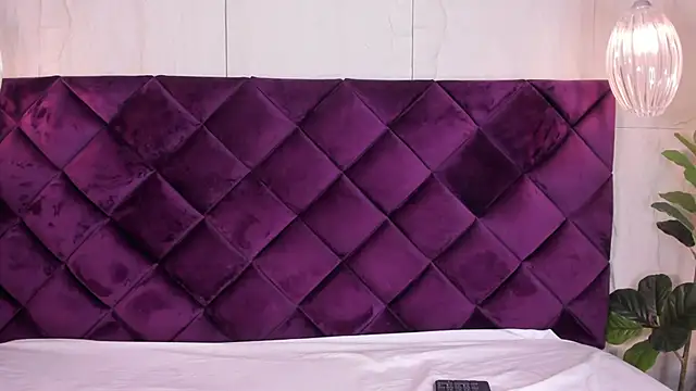 LovelyEyesx online show from February 25, 2026, 5:13 pm