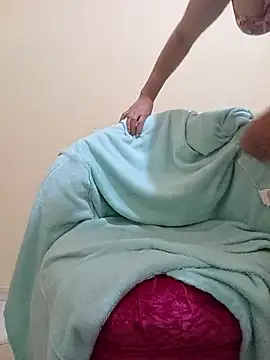 Snapshot of Jouri69-sexi chatting on December 4, 2025, 2:32 am Jouri69-sexi online show from December 4, 2025, 2:32 am