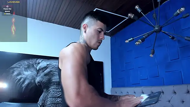 andres-clark92 online show from March 24, 2026, 3:23 pm