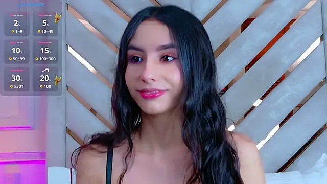 Sarah-Grace online show from November 26, 2025, 2:00 am