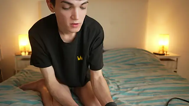 Snapshot of MattyandAiden chatting on February 26, 2026, 5:02 pm MattyandAiden online show from February 26, 2026, 5:02 pm