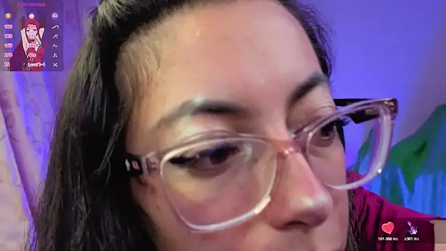 Snapshot of Miranda_sexlove_ chatting on March 22, 2026, 7:04 pm Miranda sexlove online show from March 22, 2026, 7:04 pm