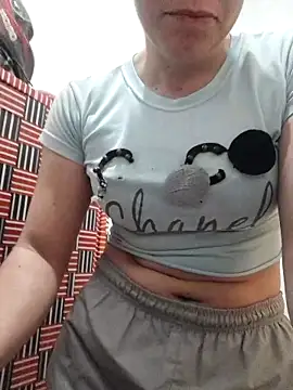 Snapshot of Miranda_sexlove_ chatting on November 22, 2025, 7:13 pm Miranda sexlove online show from November 22, 2025, 7:13 pm