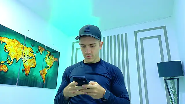 Snapshot of ALANNFERRER chatting on October 31, 2025, 10:01 am ALANNFERRER online show from October 31, 2025, 10:01 am