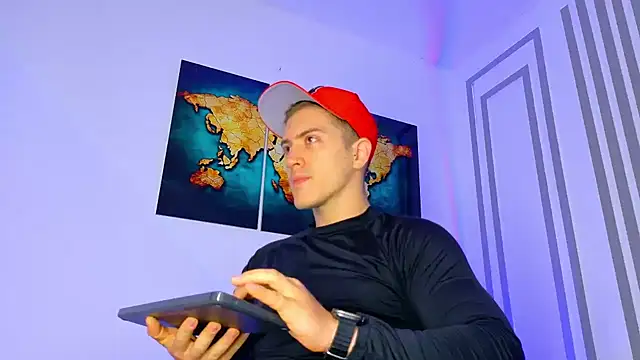 Snapshot of ALANNFERRER chatting on November 21, 2025, 10:36 am ALANNFERRER online show from November 21, 2025, 10:36 am