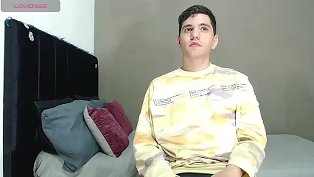 Matteo12  online show from January 17, 2026, 7:17 pm