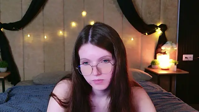 Snapshot of Gaby_Essen chatting on November 12, 2025, 8:45 pm Gaby Essen online show from November 12, 2025, 8:45 pm