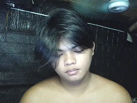 Snapshot of FROXXX21 chatting on May 31, 2026, 1:28 pm FROXXX21 online show from May 31, 2026, 1:28 pm
