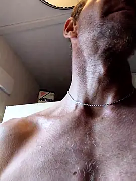 Hungwell1515 online show from November 7, 2025, 2:10 pm