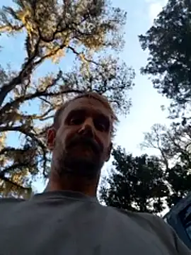 Hungwell1515 online show from March 6, 2026, 12:33 pm