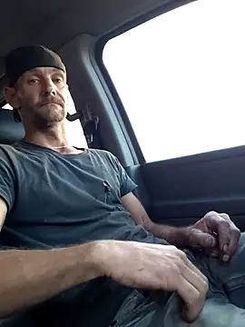 Hungwell1515 online show from April 20, 2026, 11:13 am