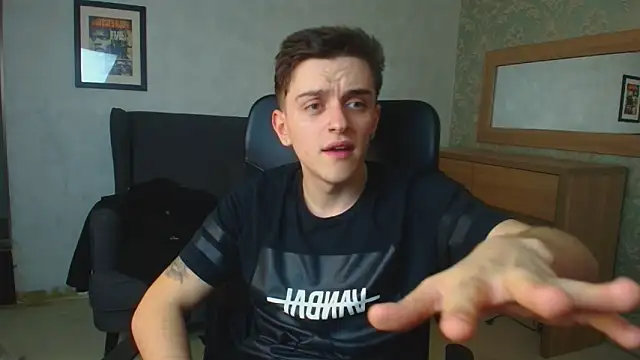 FelixStarkk online show from December 19, 2025, 5:26 pm