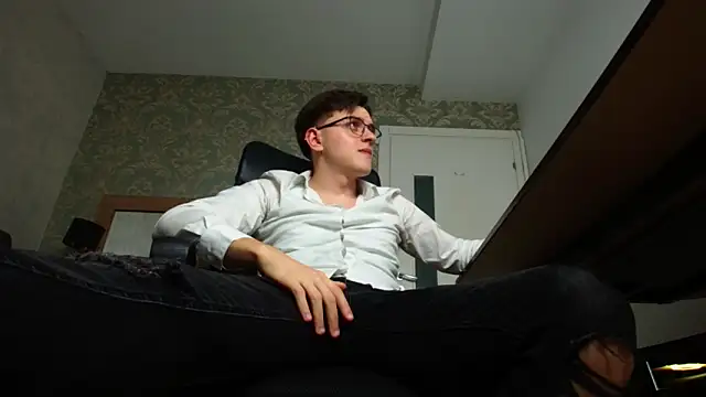 FelixStarkk online show from October 30, 2025, 5:32 pm