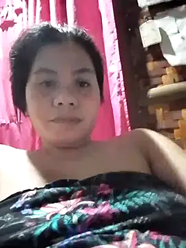 Snapshot of phoenix_1994 chatting on October 5, 2025, 1:24 pm phoenix 1994 online show from October 5, 2025, 1:24 pm