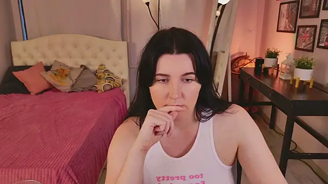 Snapshot of love_me__tonight_ chatting on November 13, 2025, 10:19 am love me tonight online show from November 13, 2025, 10:19 am