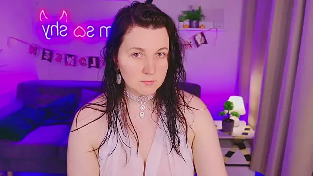 Snapshot of love_me__tonight_ chatting on October 28, 2025, 10:20 pm love me tonight online show from October 28, 2025, 10:20 pm