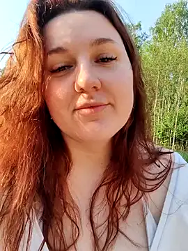 Snapshot of love_me__tonight_ chatting on May 19, 2026, 4:47 pm love me tonight online show from May 19, 2026, 4:47 pm