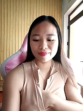 Snapshot of Na_na90 chatting on October 5, 2025, 12:34 am Na na90 online show from October 5, 2025, 12:34 am