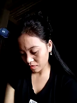 Maipm18 online show from October 15, 2025, 2:10 am