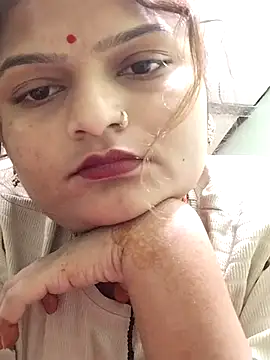 Hot mirchjii online show from November 9, 2025, 3:16 pm