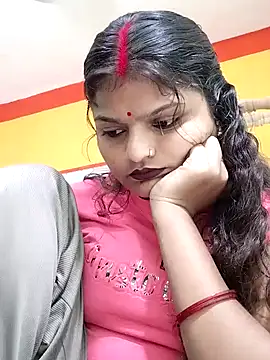 Snapshot of Hot_mirchjii chatting on October 17, 2025, 8:17 am Hot mirchjii online show from October 17, 2025, 8:17 am