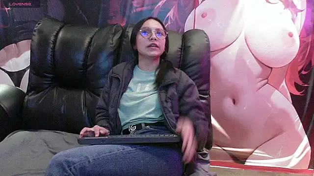 katalina07 1 online show from October 24, 2025, 4:28 pm