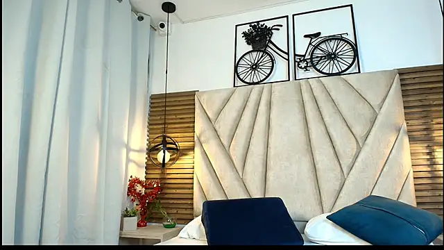 Snapshot of Cinthiabaker chatting on October 7, 2025, 11:33 am Cinthiabaker online show from October 7, 2025, 11:33 am