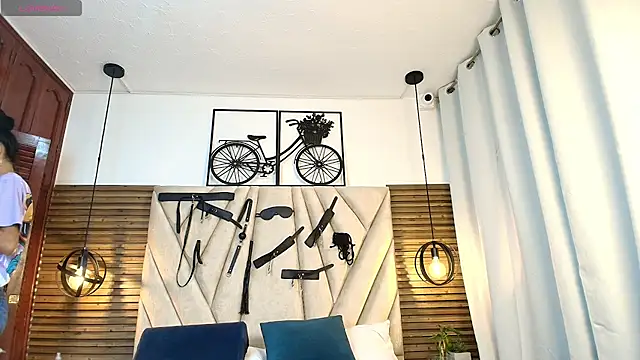 Snapshot of Cinthiabaker chatting on November 3, 2025, 11:58 am Cinthiabaker online show from November 3, 2025, 11:58 am