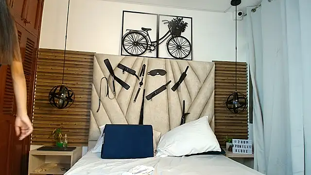 Snapshot of Cinthiabaker chatting on November 12, 2025, 11:47 am Cinthiabaker online show from November 12, 2025, 11:47 am