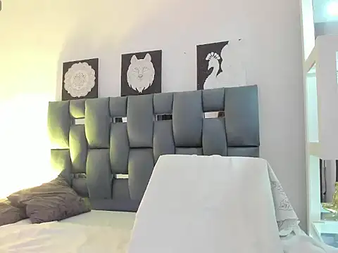 MafeStar777 online show from February 8, 2026, 11:46 pm