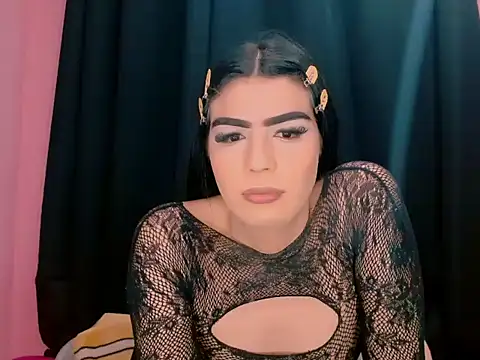 Snapshot of _crystal23_ chatting on September 30, 2025, 11:33 pm  crystal23  online show from September 30, 2025, 11:33 pm