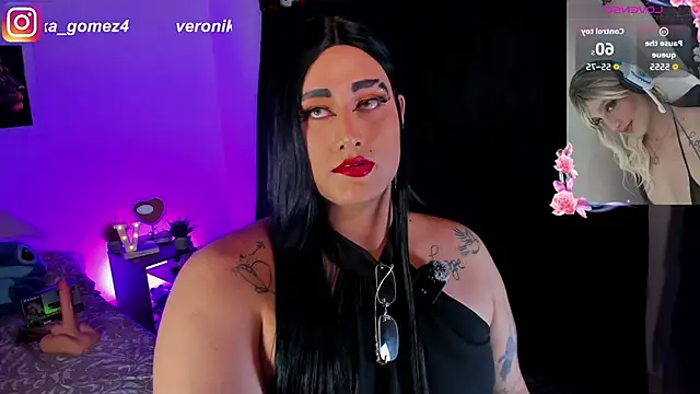 Snapshot of Sweetveronik_44 chatting on March 3, 2026, 3:46 am Sweetveronik 44 online show from March 3, 2026, 3:46 am