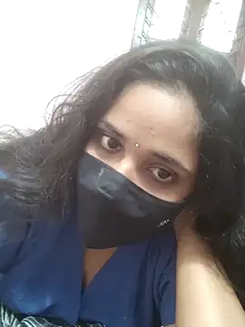 Snapshot of 00USER chatting on September 23, 2025, 3:35 am 00USER online show from September 23, 2025, 3:35 am