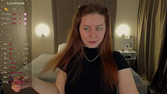 Snapshot of MikaBloom chatting on January 9, 2026, 1:45 am MikaBloom online show from January 9, 2026, 1:45 am