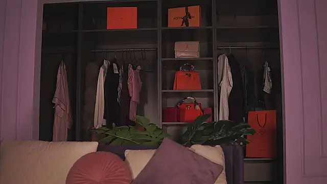 Monique Celeste online show from February 26, 2026, 4:23 am