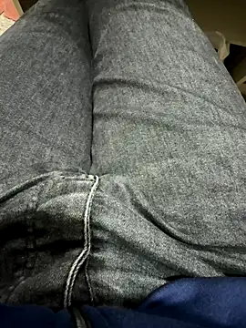 Snapshot of Ersin_meral chatting on October 23, 2025, 12:26 pm Ersin meral online show from October 23, 2025, 12:26 pm