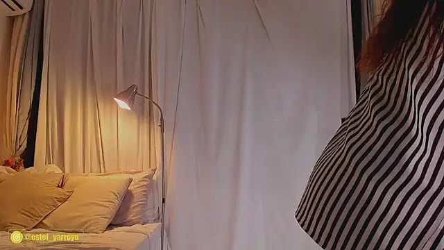 Estefy arroyo1 online show from September 30, 2025, 3:12 am