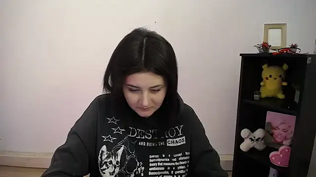 Snapshot of Katrin_kiss_ chatting on February 19, 2026, 1:19 pm Katrin kiss online show from February 19, 2026, 1:19 pm