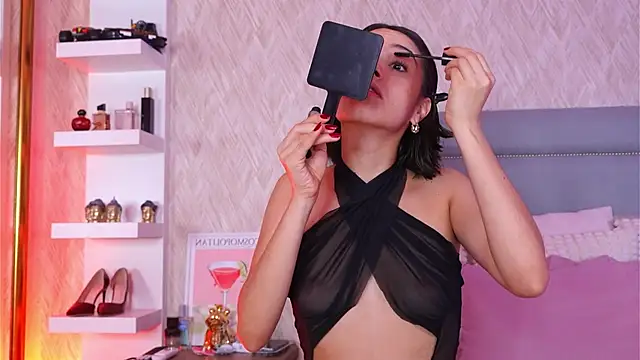 Snapshot of Sofy_Bradd chatting on December 15, 2025, 7:58 am Sofy Bradd online show from December 15, 2025, 7:58 am