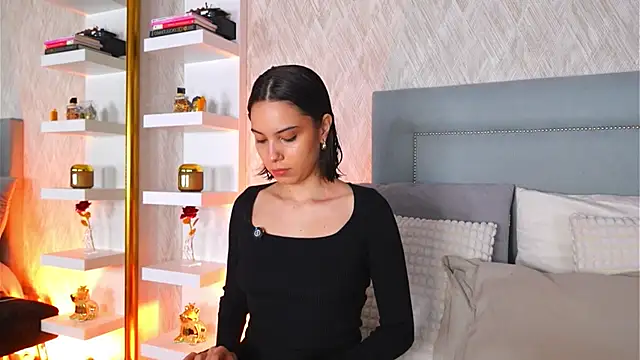 Sofy Bradd online show from March 8, 2026, 8:06 am