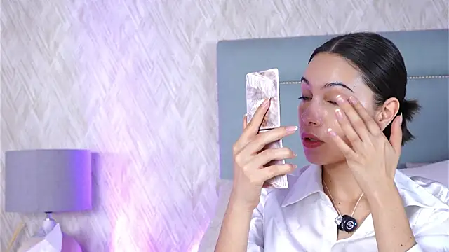 Snapshot of Sofy_Bradd chatting on September 19, 2025, 8:07 am Sofy Bradd online show from September 19, 2025, 8:07 am