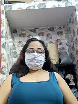 nisha 1110 online show from December 3, 2025, 1:43 pm