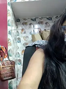 nisha 1110 online show from December 16, 2025, 2:10 pm