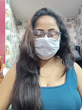 nisha 1110 online show from December 5, 2025, 2:04 pm