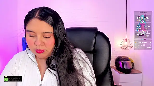 Snapshot of julieta_miller01 chatting on December 3, 2025, 11:42 am julieta miller01 online show from December 3, 2025, 11:42 am