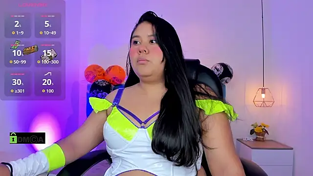 Snapshot of julieta_miller01 chatting on October 31, 2025, 11:40 am julieta miller01 online show from October 31, 2025, 11:40 am