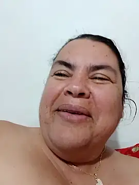 yaneth  online show from October 22, 2025, 11:36 pm