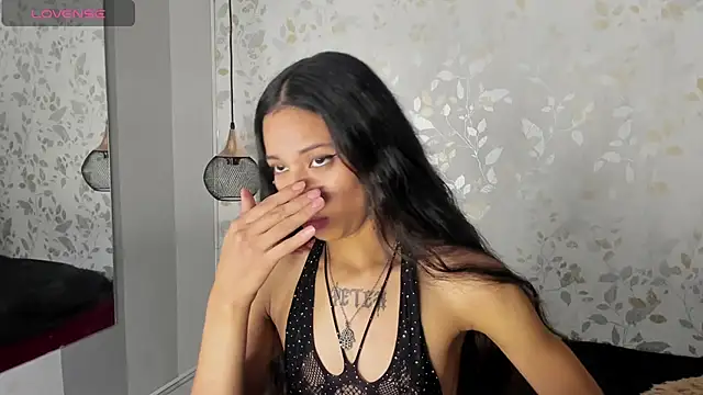 Snapshot of MegannBabby chatting on November 20, 2025, 7:58 pm MegannBabby online show from November 20, 2025, 7:58 pm