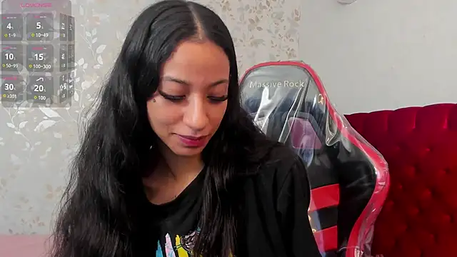 Snapshot of MegannBabby chatting on December 17, 2025, 8:25 pm MegannBabby online show from December 17, 2025, 8:25 pm