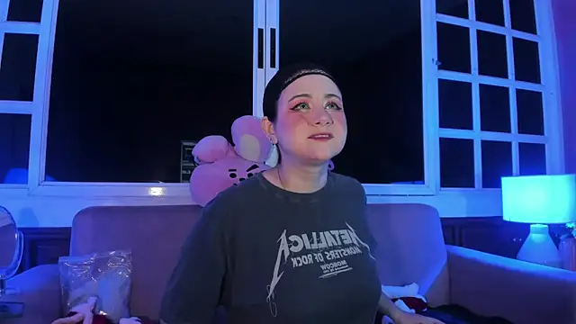 Snapshot of harimoon1 chatting on December 1, 2025, 3:29 am harimoon1 online show from December 1, 2025, 3:29 am